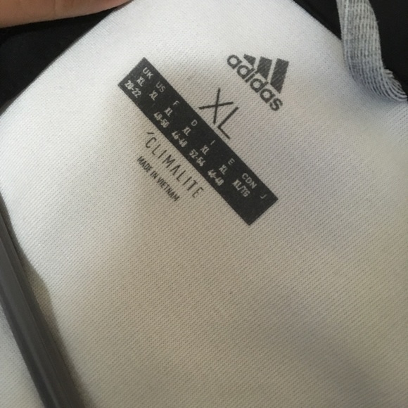 Adidas zip up jacket - Picture 6 of 6